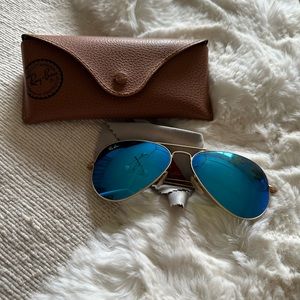 Ray-ban blue aviators